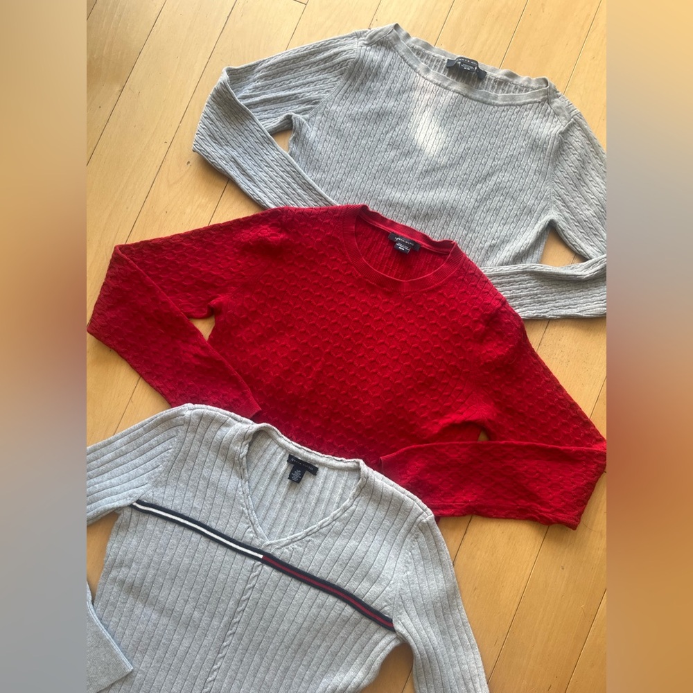 3 ❗️Tommy Hilfiger Cable Knit Sweaters
